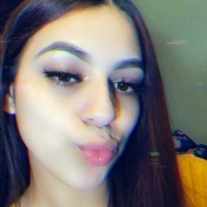 Meet your Posher, Ana isabel